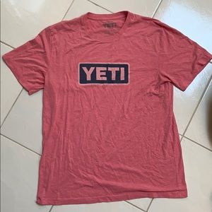 Yeti pink T-shirt